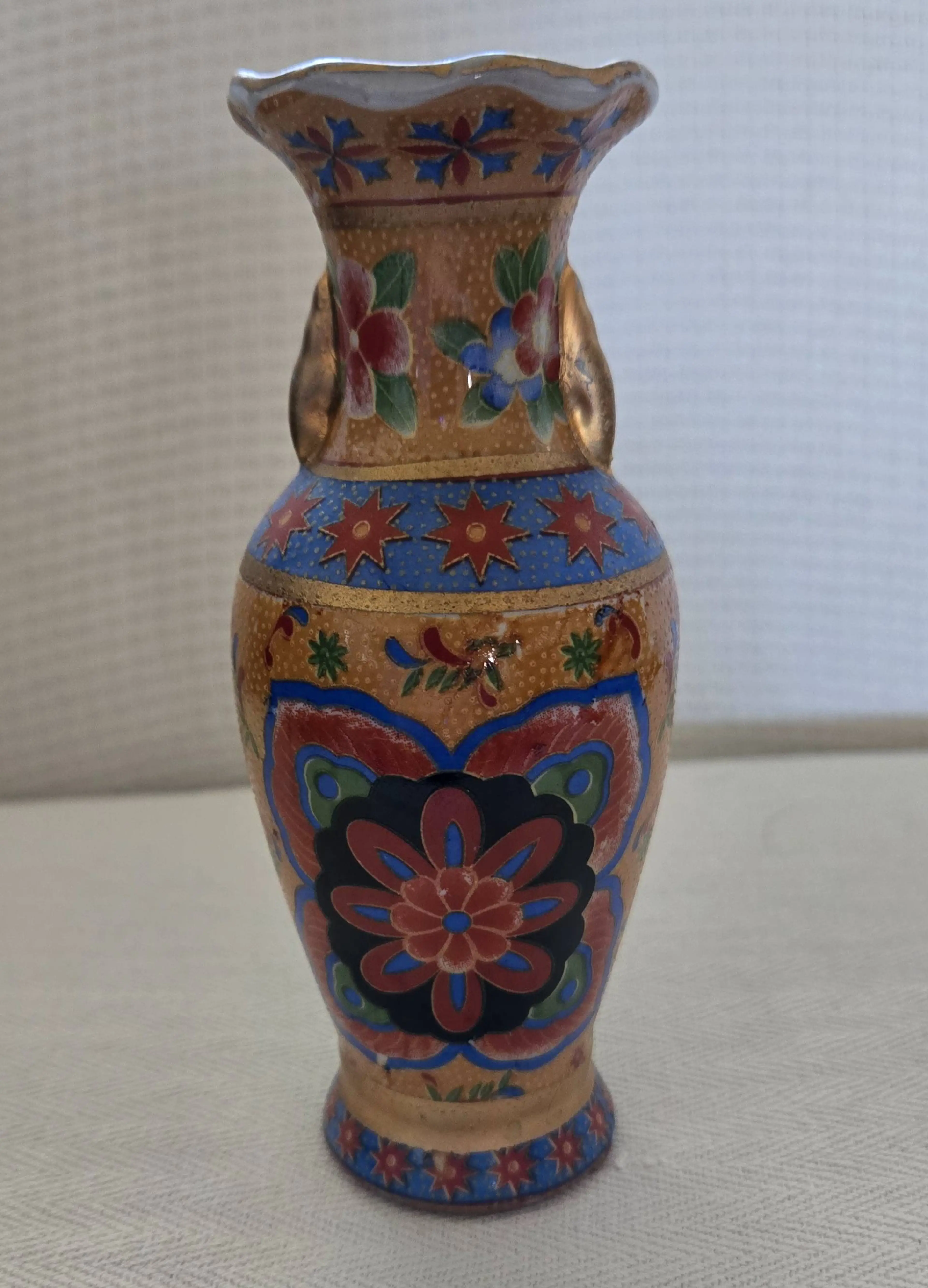 Image 2 of 7
