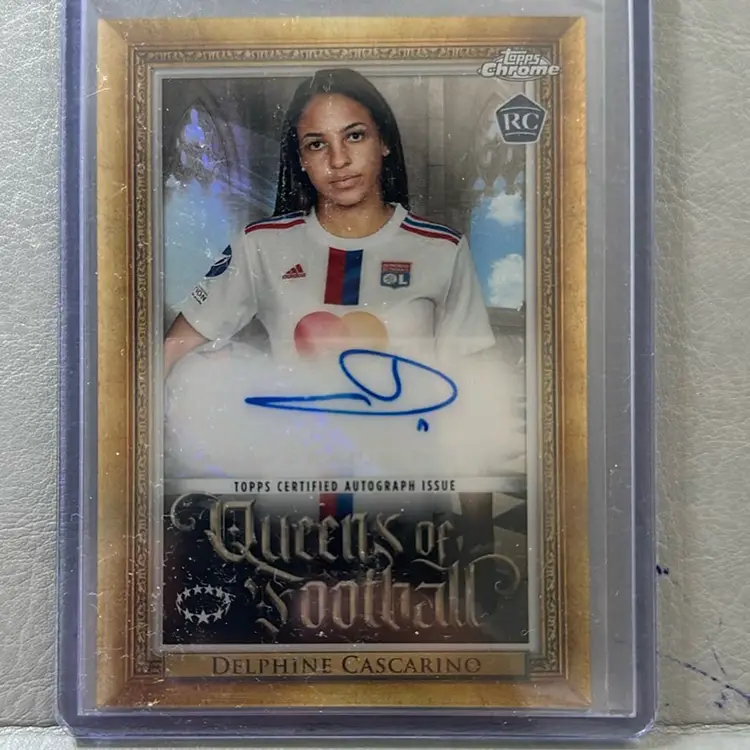 2022-23 Topps Chrome UWCL Delphine Cascarino Queens Of Football Auto RC