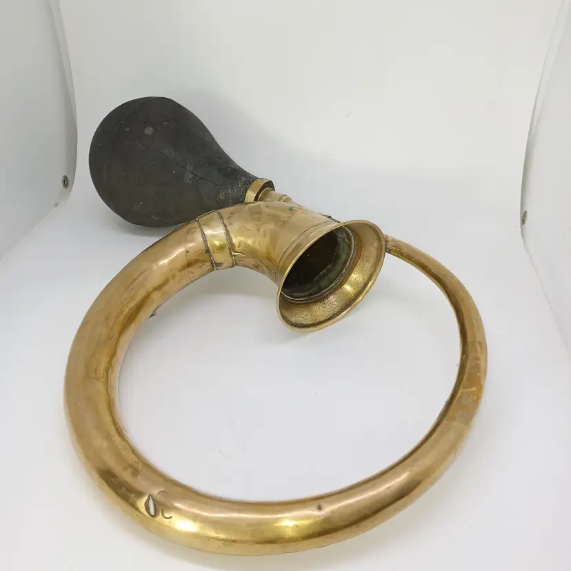 Antique brass car horn  9 in round curxa 1900s Model T?