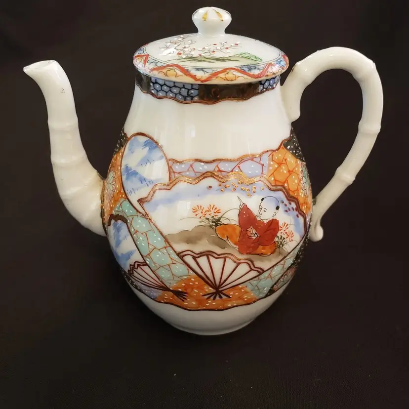 Teapot Asian Handpainted Porcelain Moriage 5⅞" READ CONDITION ISSUES Vintage