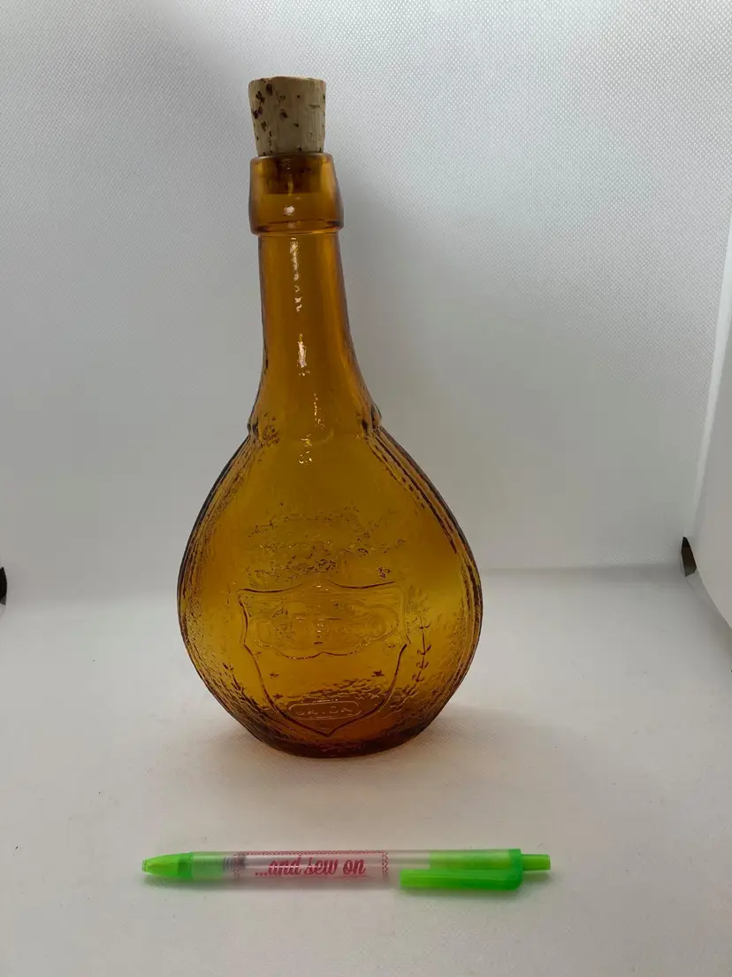 Vintage hand blown Bottle Flask Wheaton New Jersey Dove & Union Shield w/cork