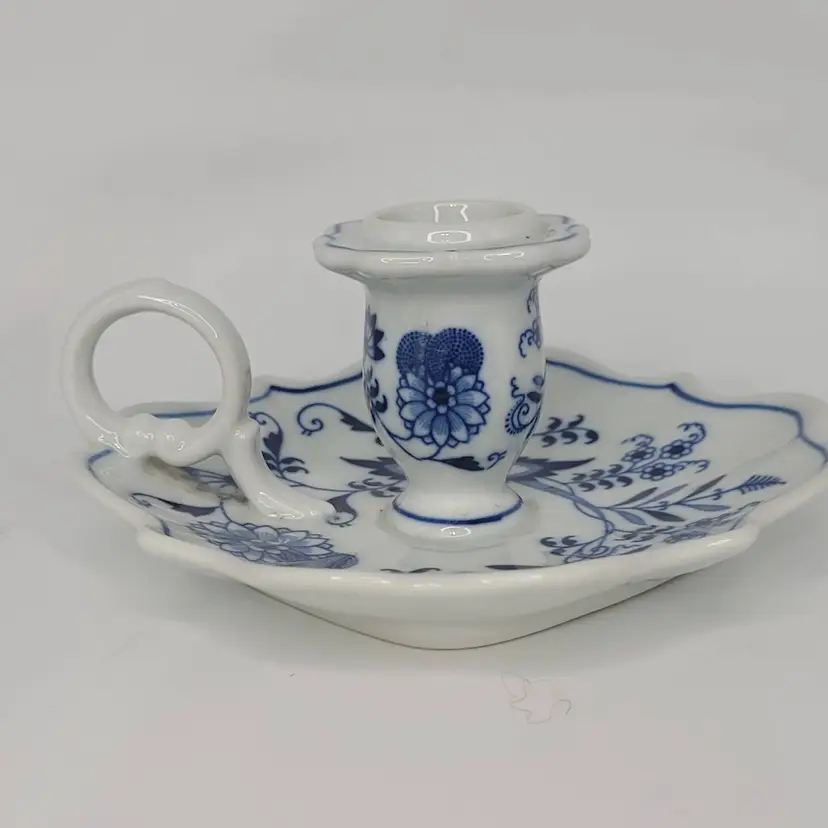 Blue Danube Chamberstick Finger Loop Handle Blue White Porcelain Blue Onion Japan