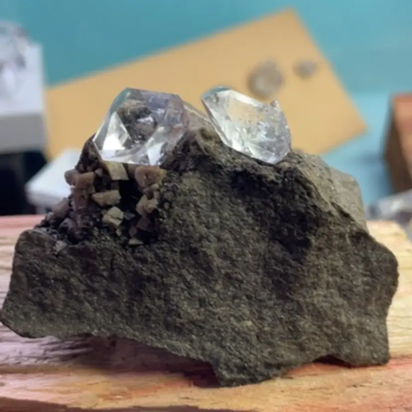 Matrix Herkimer Quartz 150