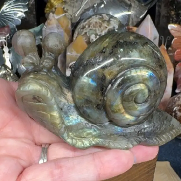 Labradorite Snail 125C