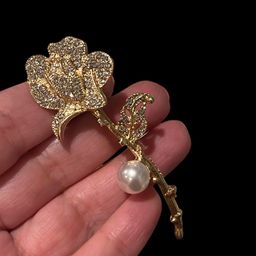 38. Faux, Pearl And Rhinestone On Gold To Brooch
