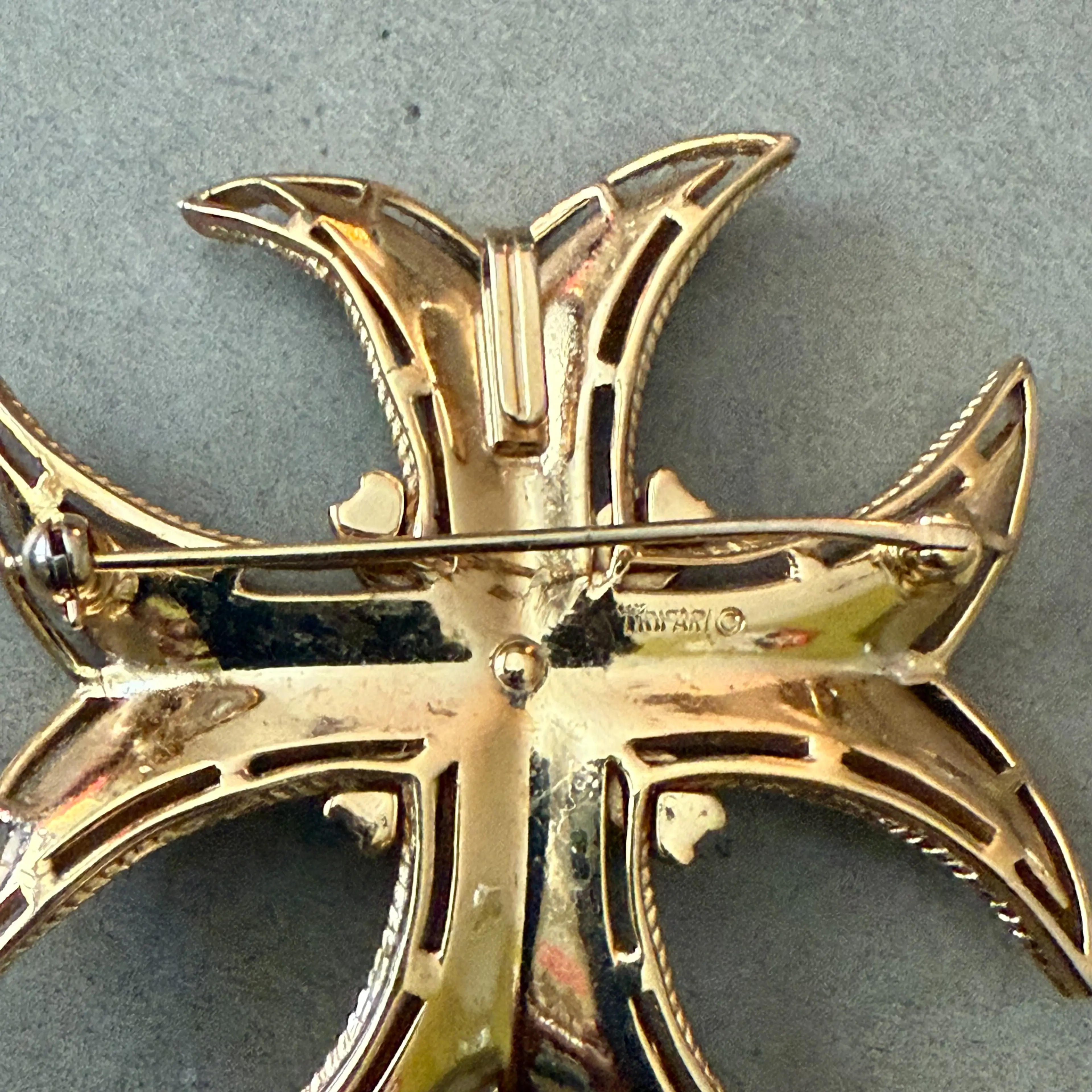 Image 4 of 4
