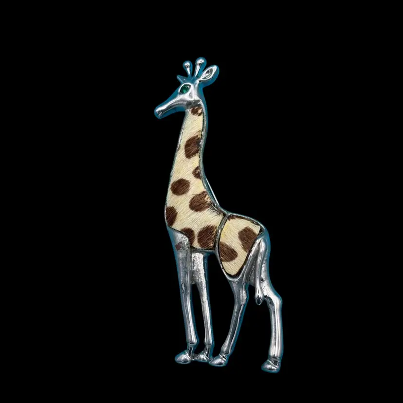 Vintage Silver-Tone Giraffe Brooch with Brown & Cream Detailing – 1960s