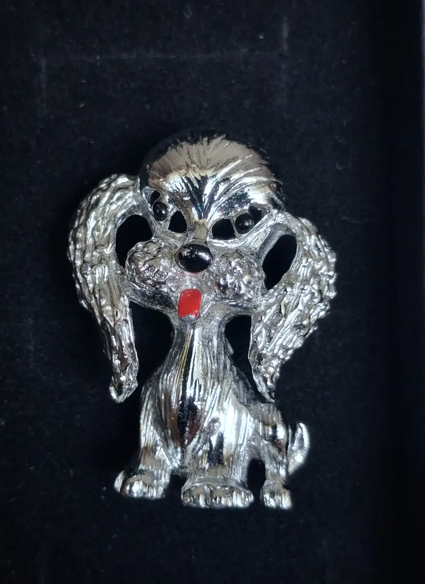 Gerry's Vintage Silvertone Textured Puppy Dog Brooch