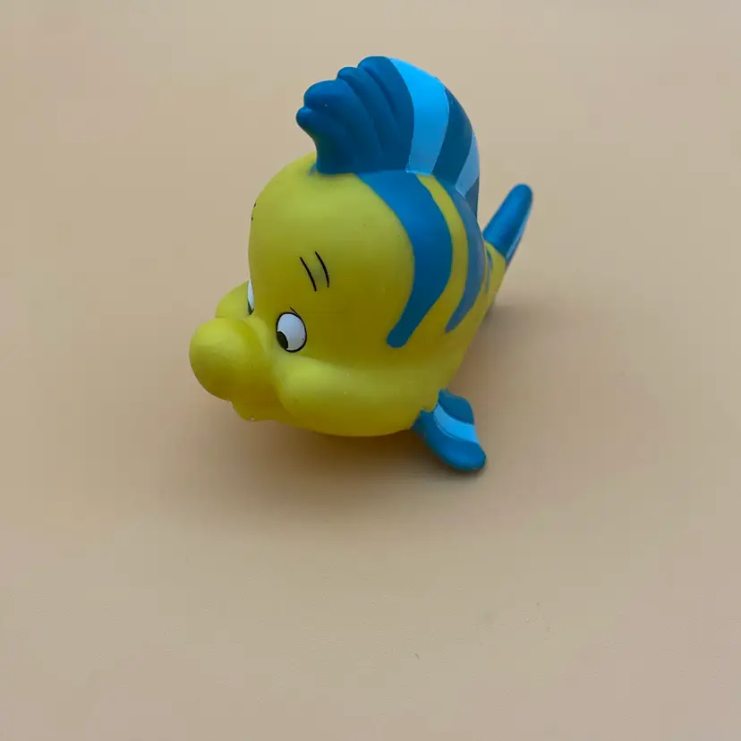 Disney Little Mermaid Flounder Burger King Bath Toy - 3"