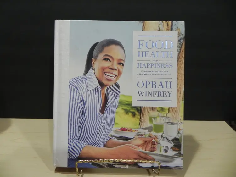 Food Health and Happiness Oprah Winfrey Recipe Cookbook 2017 1st ED