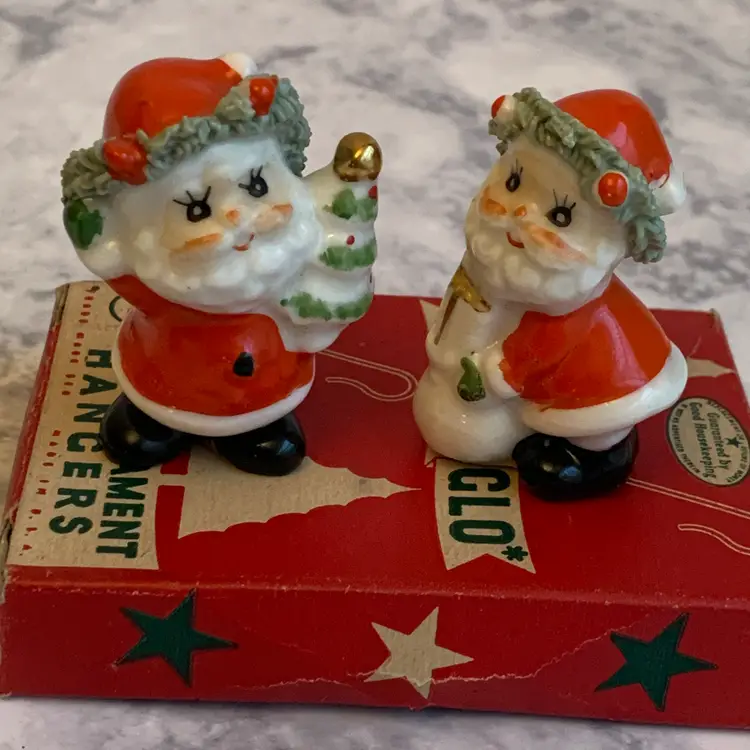Vintage Set of Two MCM Small Santa Figurines Spaghetti Ceramic Unmarked
