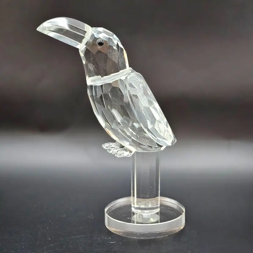 Crystal Clear Glass Bird Toucan Parrot Figurine Paperweight Facet Cuts Vintage