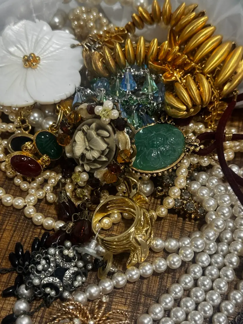 Livestream thumbnail