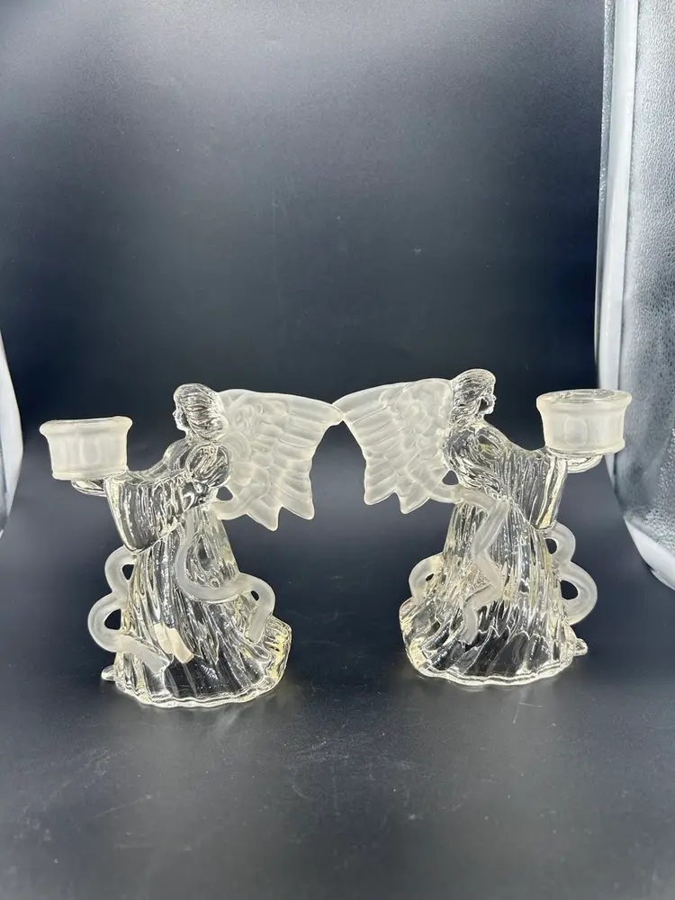 PAIR OF CLEAR GLASS ANGEL-SHAPED TAPER CANDLE HOLDER, FROSTED ACCENTS