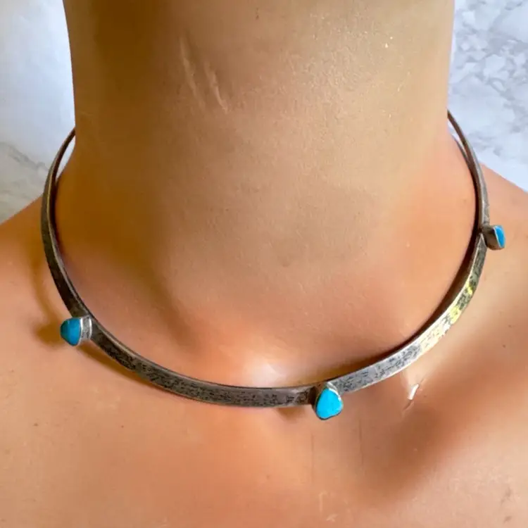 Sterling Silver & Pear Shape Turquoise Collar Torque Choker Necklace Mexico