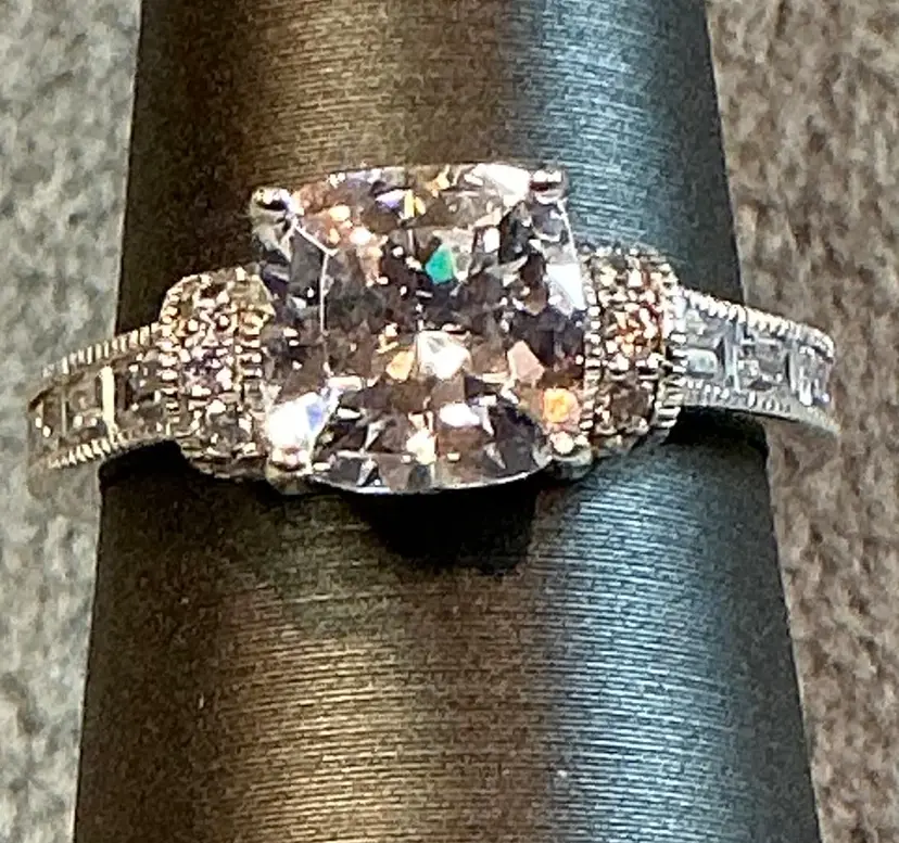 Marked Signed and TESTED 925 sz 6.75 Vietnam CZ Engagement style ring