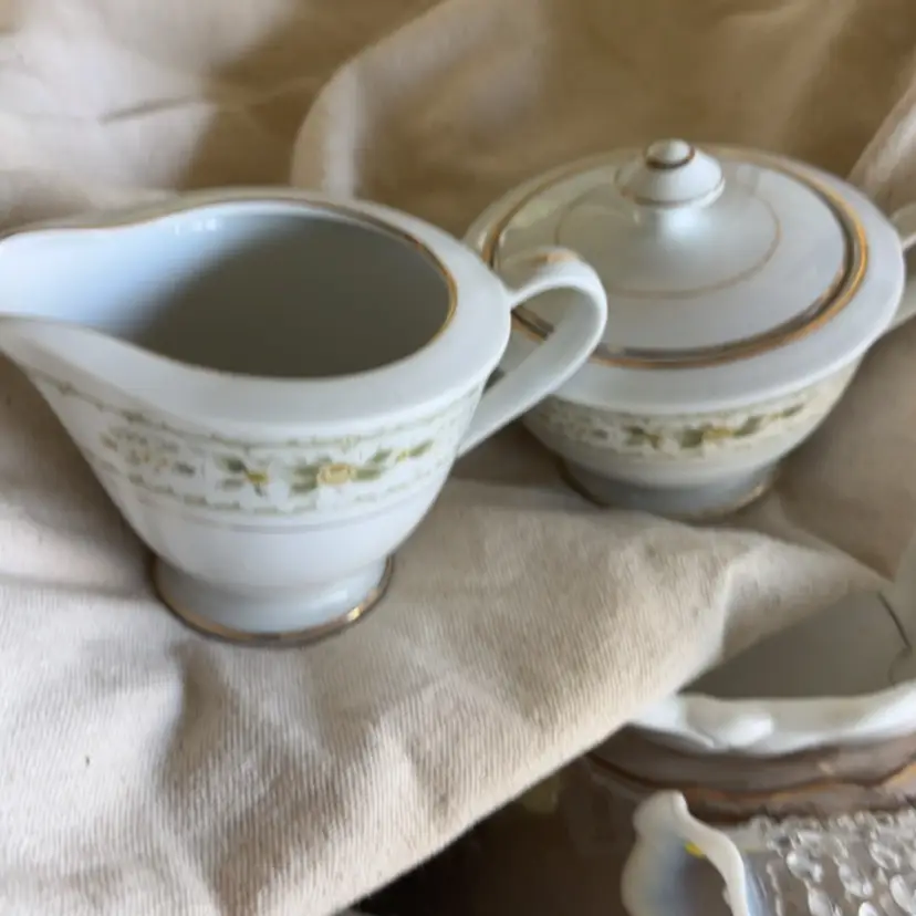 Waverly Fine China Set Cream Sugar w/Lid