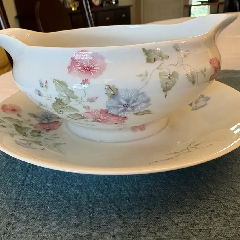 Verneuil model of Limoges porcelain Gravy Sauce Boat With Attached Saucer.