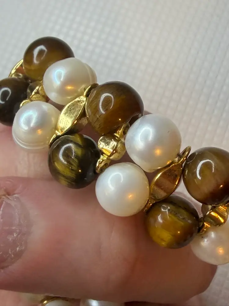 Bracelet 7” W Tiger Eye And Not If The Pearls Are Real Or Not