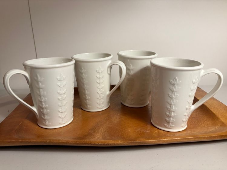 4 Portmeirion Britain OPTIONS Susan Williams Ellis White Laurel Beaker Mugs