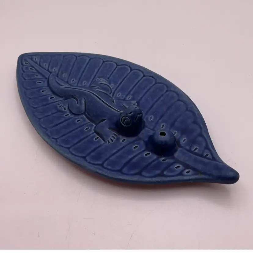 POW4 Gecko Lizard Incense Holder Trinket Dish Pottery 5” x 2.5”