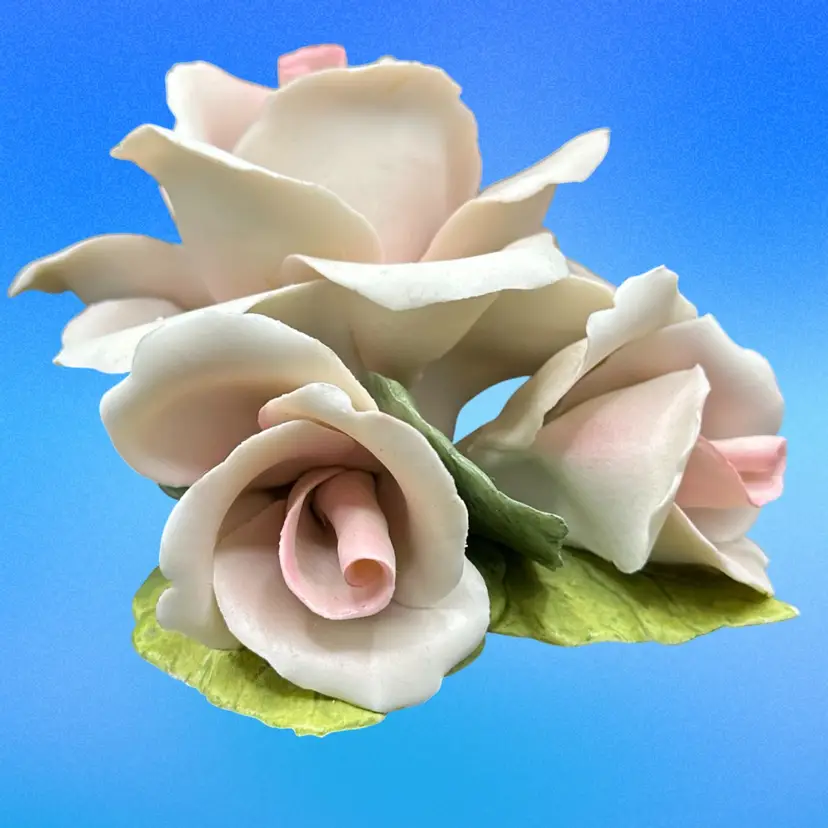 Vtg Golden Crown E&R® Italian Porcelain Rose Blush Pink Blossom W/ Two Buds And Beautiful Green Leaves.