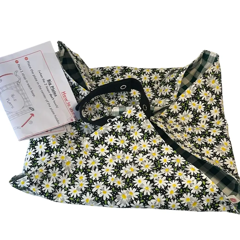 Daisy Fabric Plate Holder