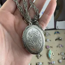 Locket
