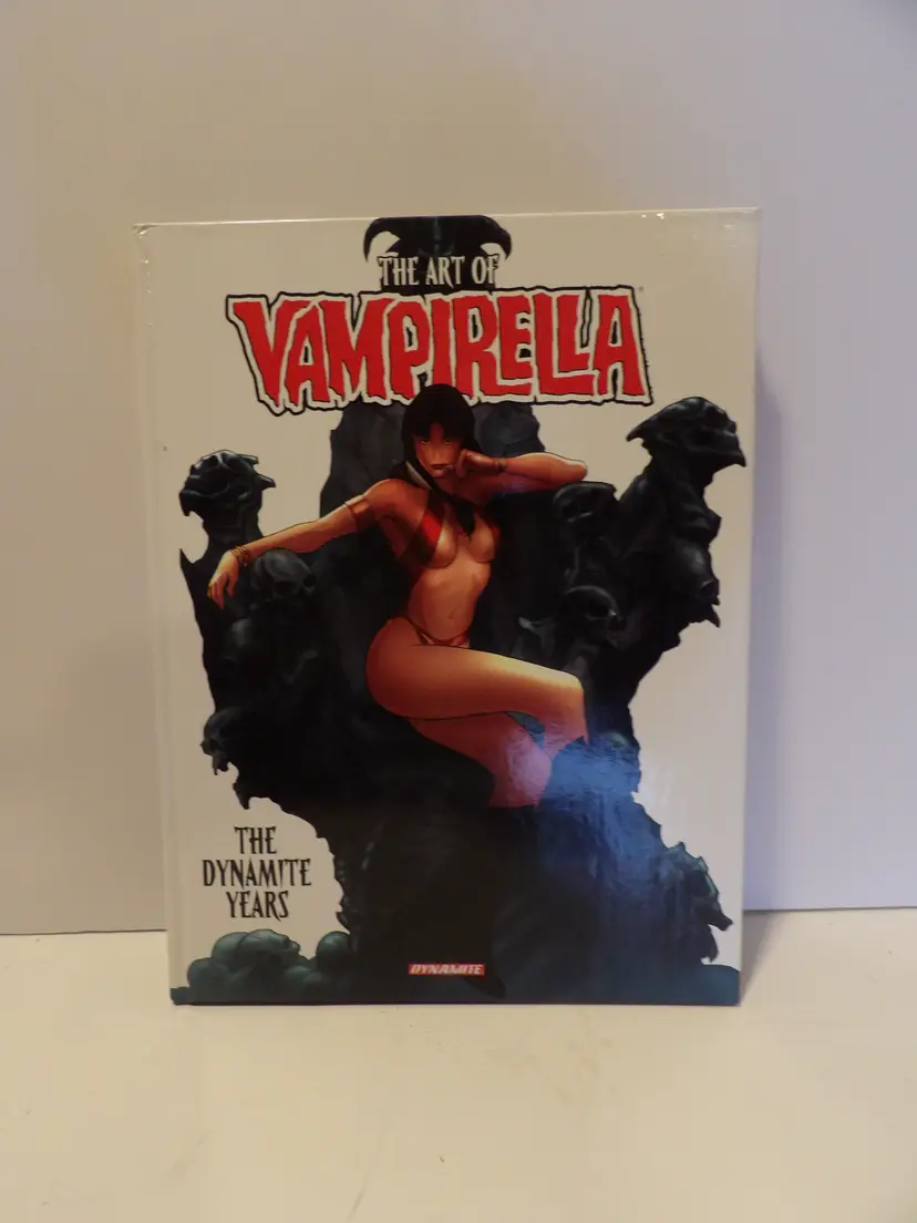 * The Art of Vampirella Dynamite Years Hardcover Artbook
