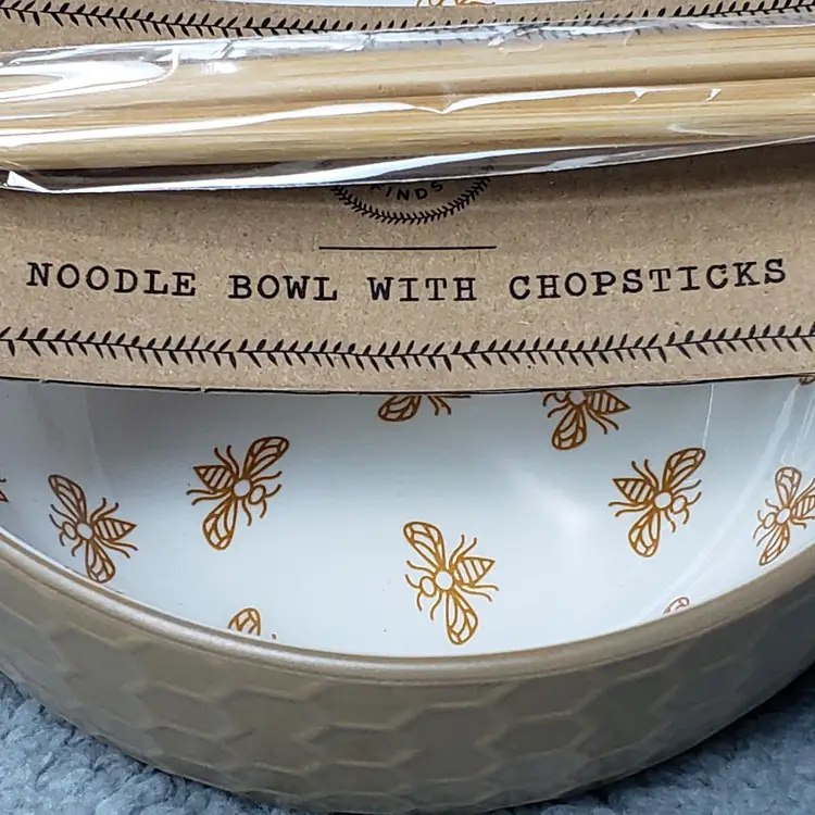 Bumble Bee Honey Comb Noodle Bowl with Chopsticks