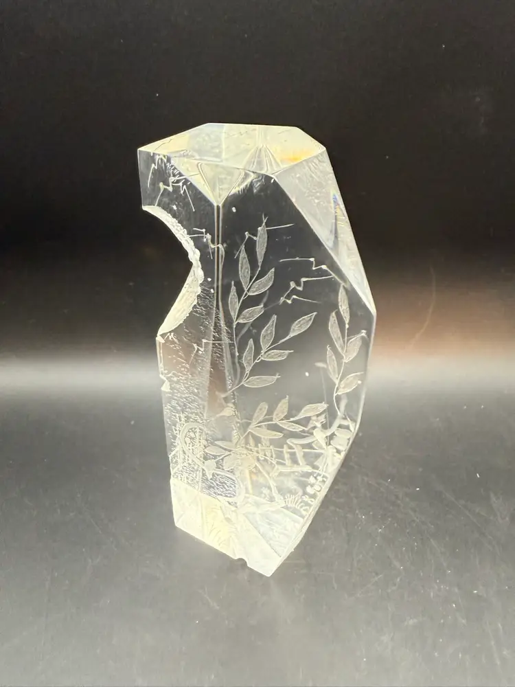 Lucite Paperweight With Hot Air Balloon