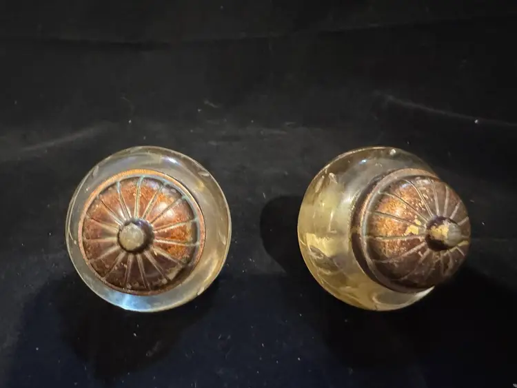 Set two Vintage Lucite Glowy Knobs