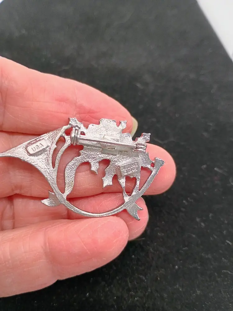Silver Tone Green Rhinestone Christmas Horn Brooch Pin Vintage USA