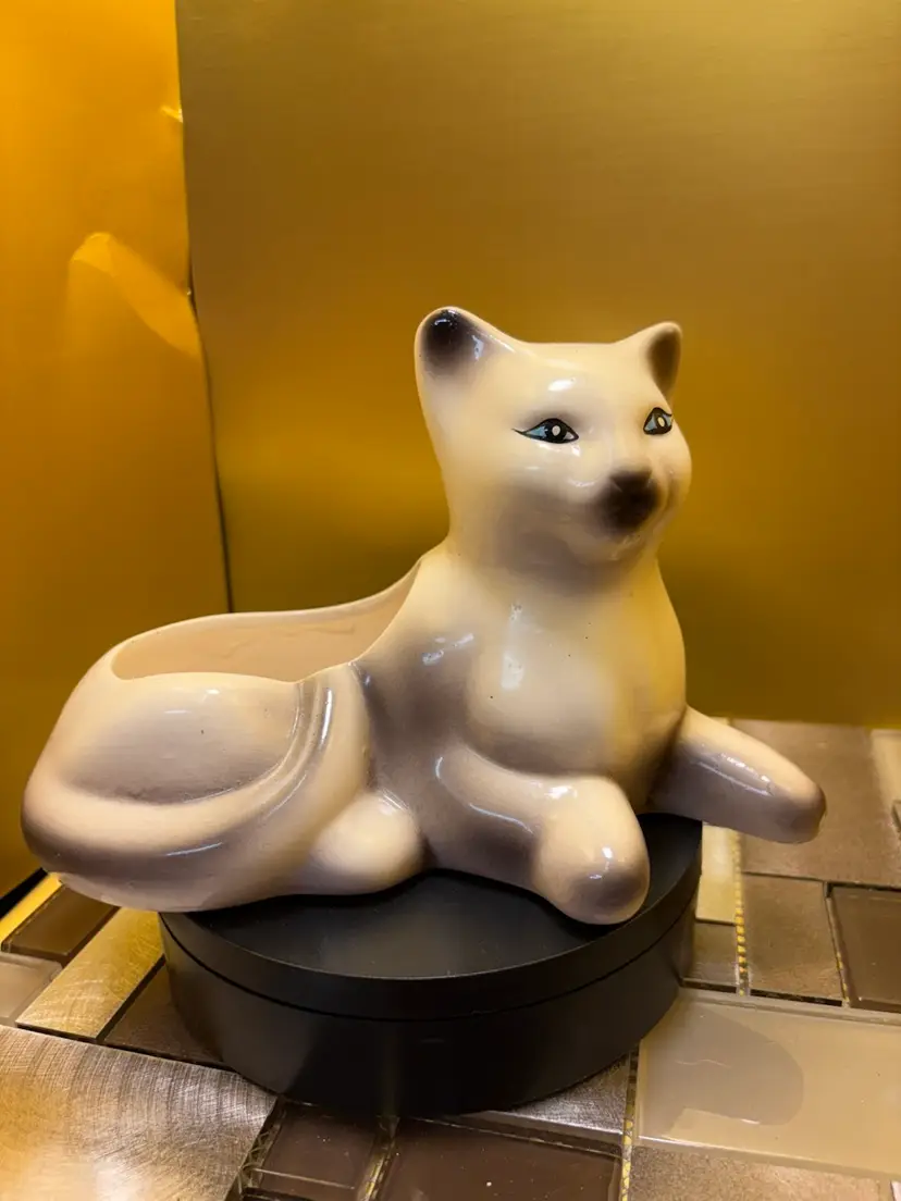 Vintage Blue Eyed Siamese Cat Flower Pottery Planter