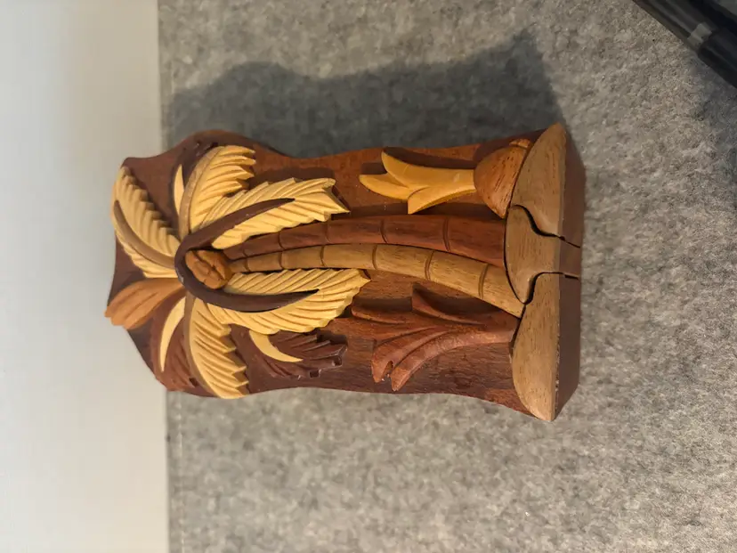 Palm Tree Puzzle Box      7" x 4 "