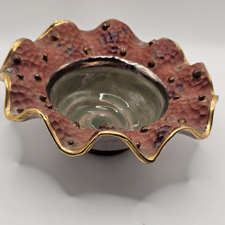 MacKenzie-Childs evervolving Pottery fruit bowl 6.5" Ruffled Edge Signed