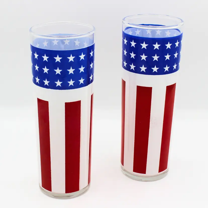 Vintage American Flag Tumblers 1970s Patriotic Glass Stars Stripes July 4th - Set of 2