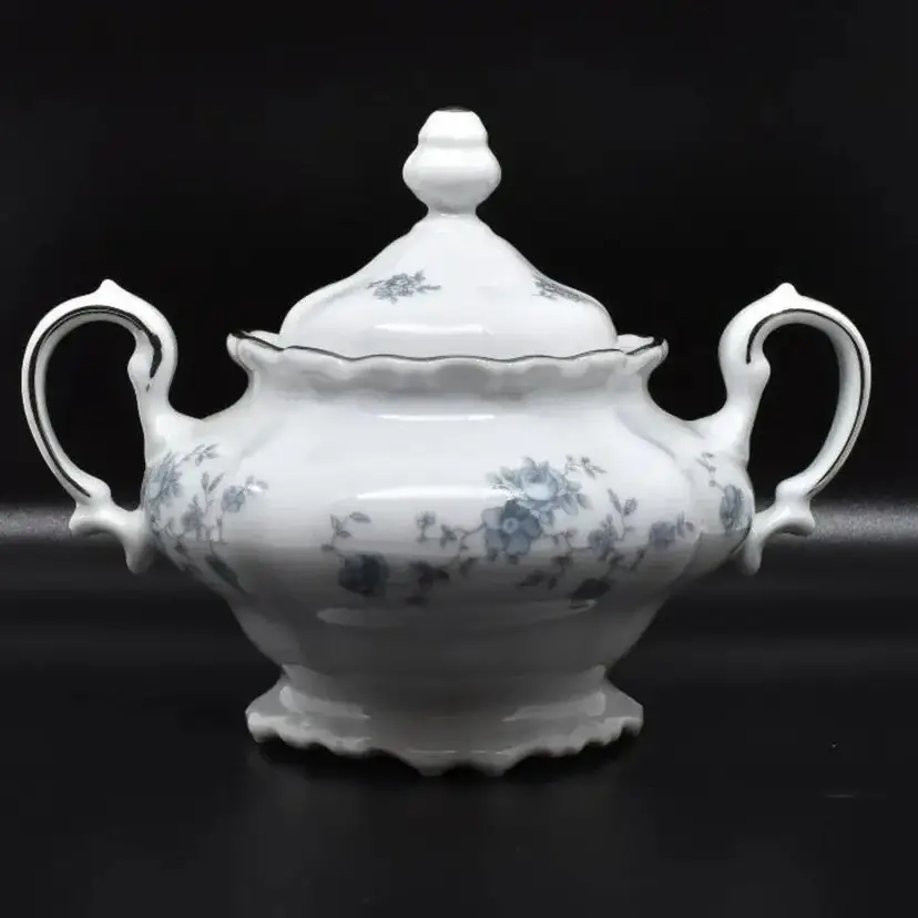 Johann Haviland Thailand Traditions, Blue Garland, Sugar Bowl w/ Lid