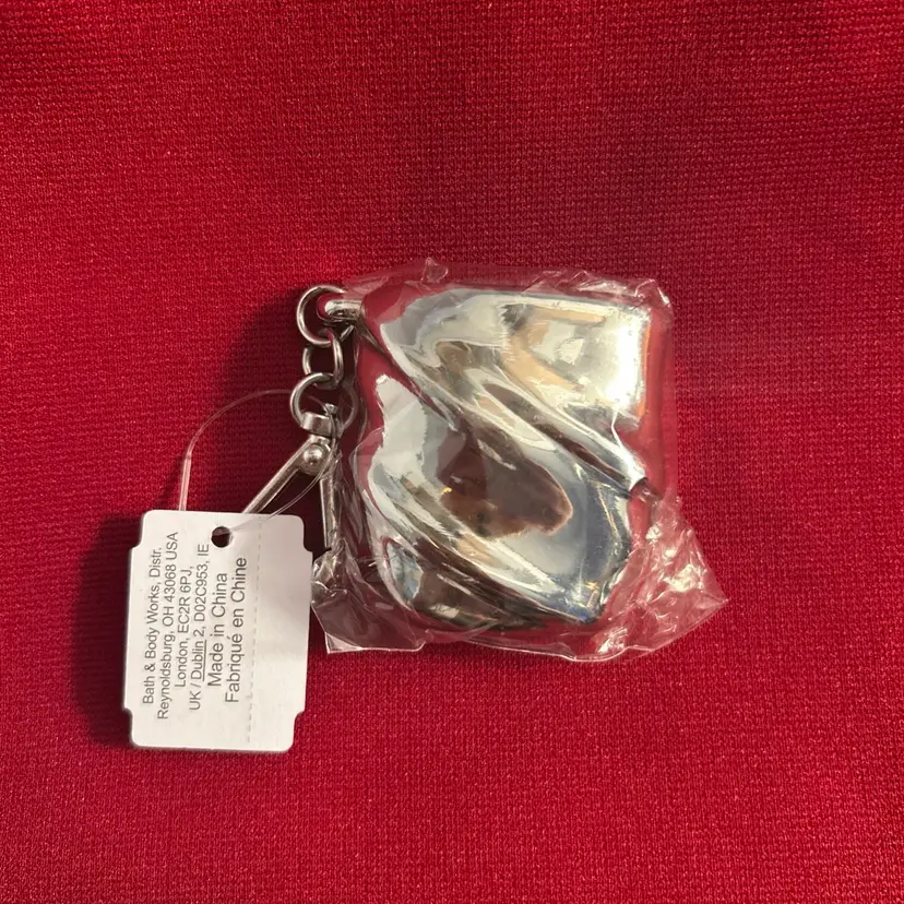 Bath & Body Works Hand Sanitizer Metal Keychain Factory sealed