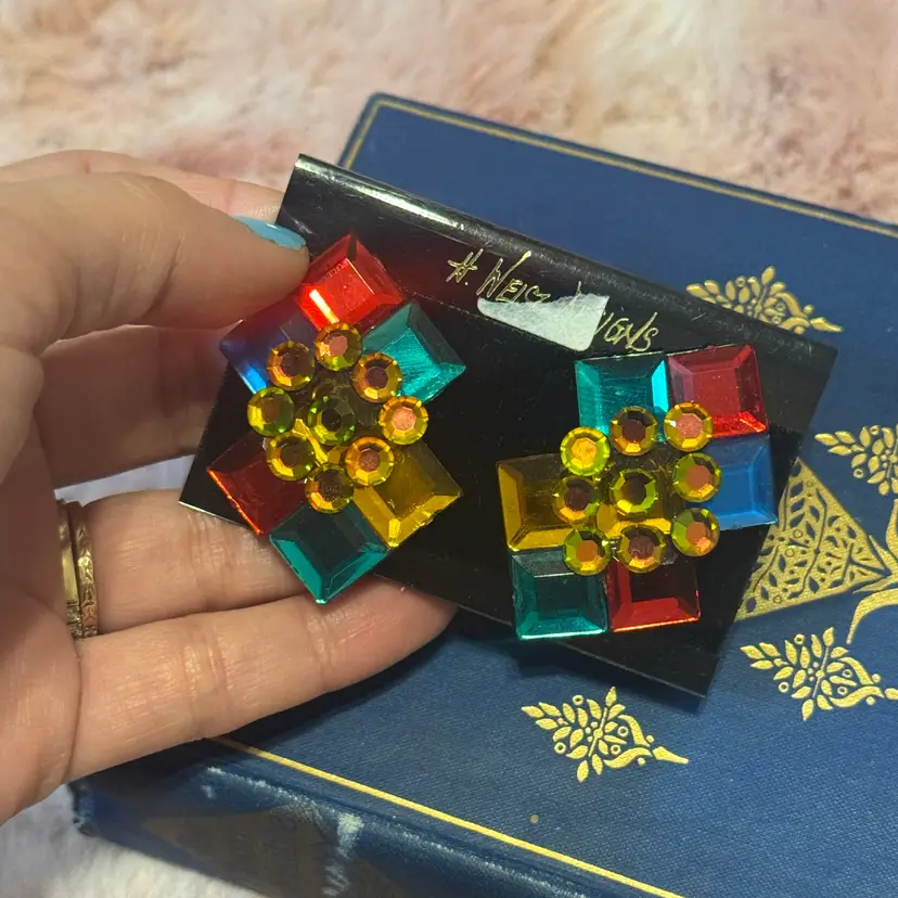 Vintage H Weisz Clip On Earrings