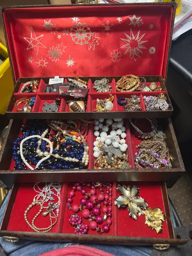 Pop Up- ADDED MORE Vtg GOODIES & A COUPLE MICROS!!! Look At New Picture!!! So Excited! 😆 