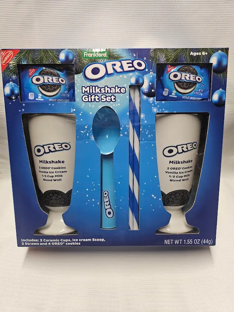 5 Oreo Milkshake Gift Set w/ 2 Ceramic Cups, Scoop & 2 Straws Oreo Cookie Decor
