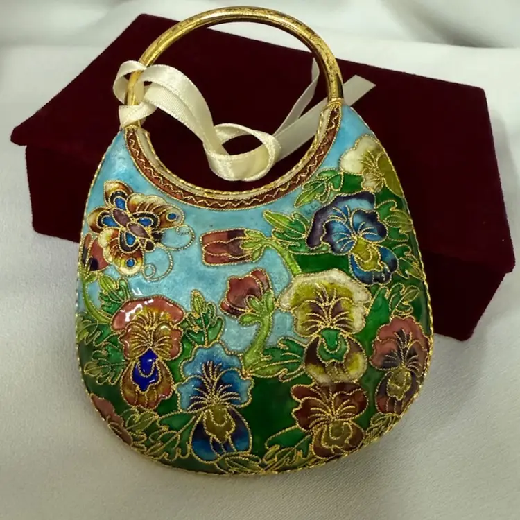 Adorable Cloisonné Purse. Does Not Open
