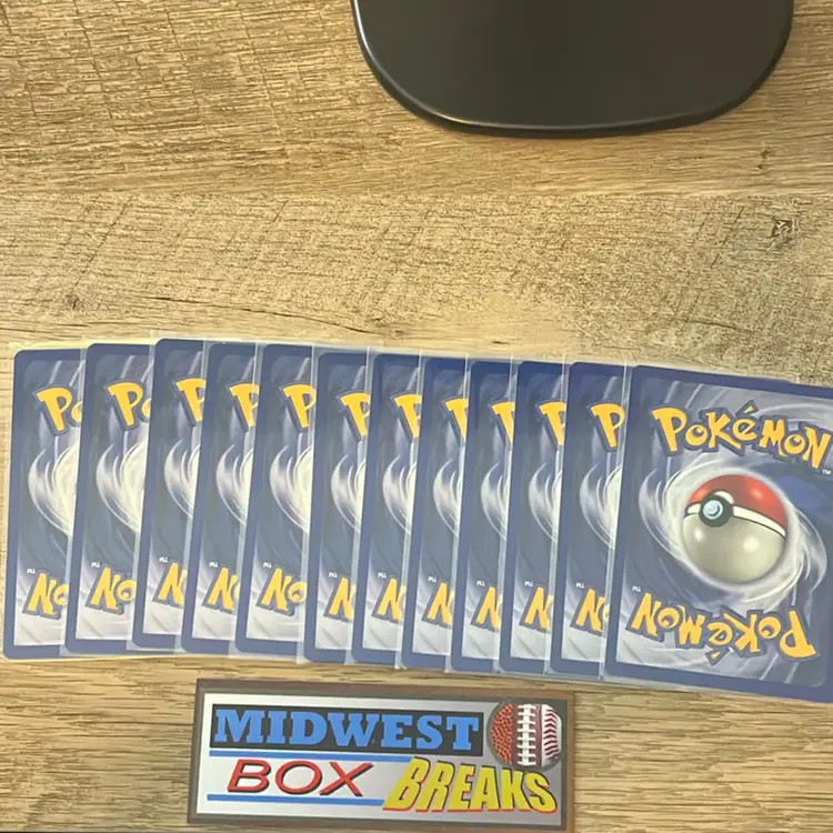Pokémon 12 Card Lot 1999 Fire Energy Shadowless Base Set #98/102