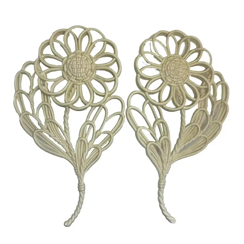 Vintage Set of 2 MCM Daisy Flower Wall Plaques ~ Burwood Products (c) 1978