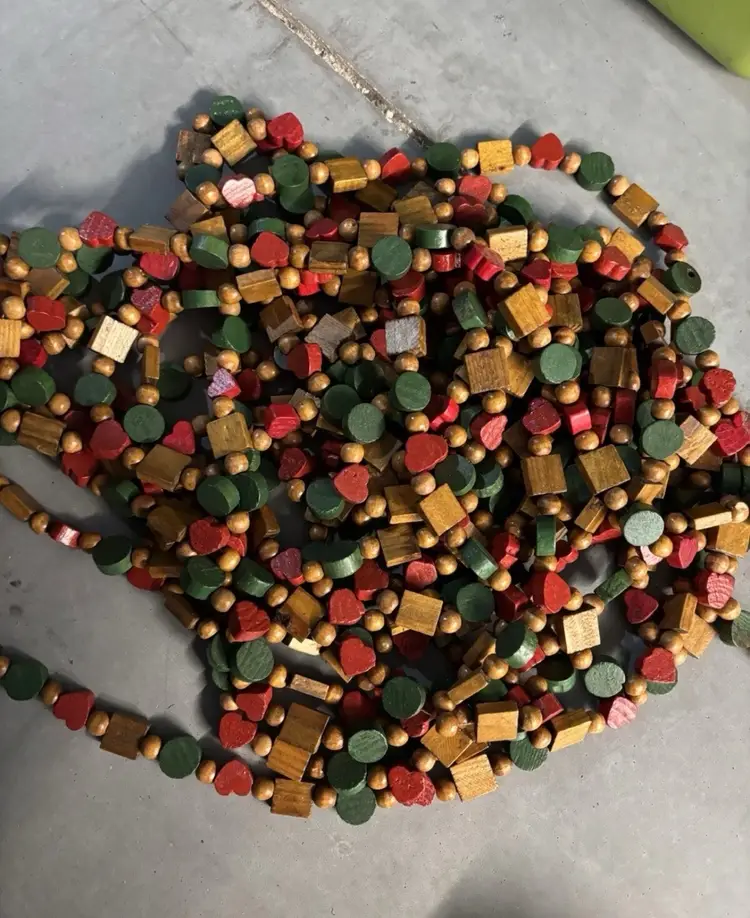 Vintage Wood Christmas Tree Garland Beads Hearts Rustic 4 Sets 9 Ft Each (c4)