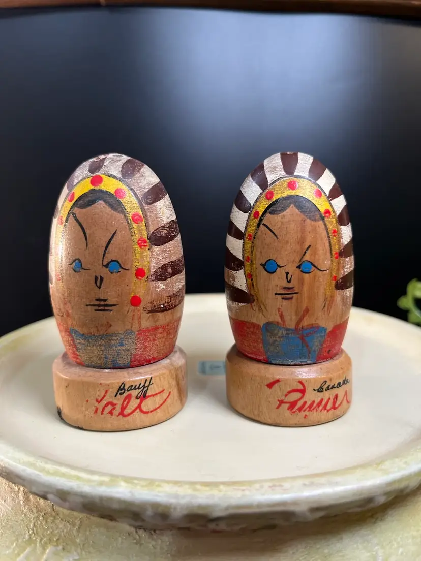 Souvenir-Banff Canada-Wooden Salt & Pepper Shakers