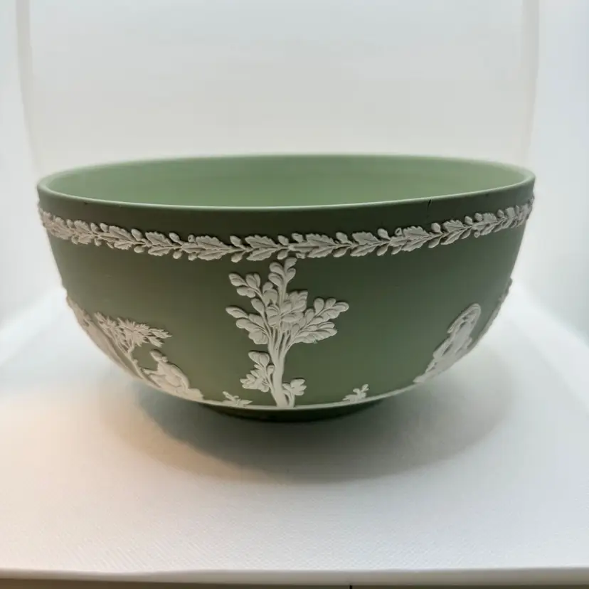 Vintage 1968 Wedgwood Jasperware Matte Green Neoclassical Offering Sacrifice Bowl, Vanity Trinket Dish, Handcrafted By Wedgwood, Made In England