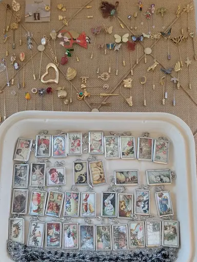 Stick Pins & Postcard Charms 🐣🎄💕