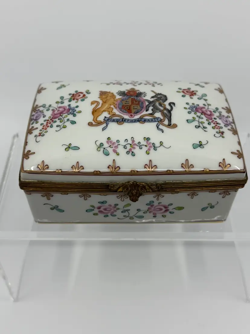 Antique Limoges France Armorial Heraldic Porcelain Dresser Trinket Box